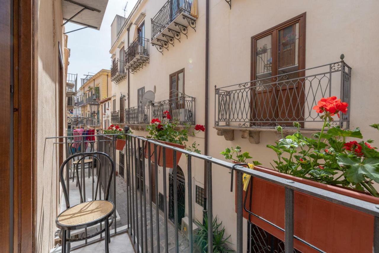 Atria Home - Alle Spalle Del Teatro Massimo Palermo Exterior photo